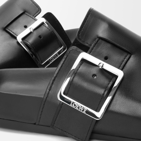 LOEWE - Men's Ease Buckle Mule in Black Cakskin SS2025 - MSRP $1100… - Picture 4 of 4